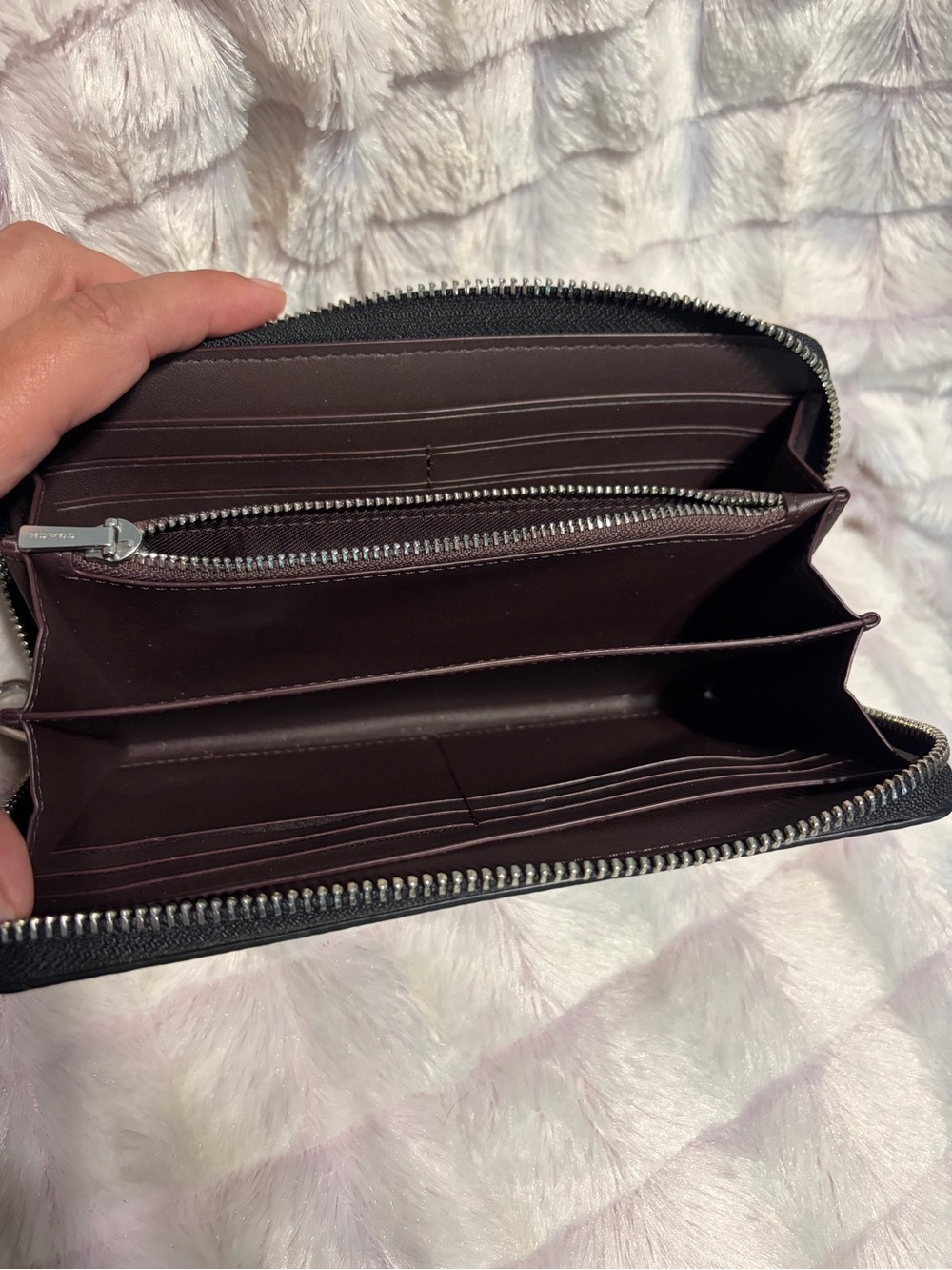 Coach Black Signature Zip-Around Card Holder - Picture 4 of 5